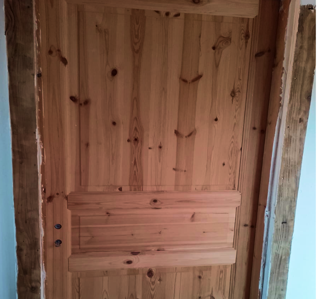 Falegnameria su Misura, porta in legno