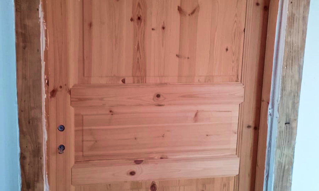 Porta in legno su misura